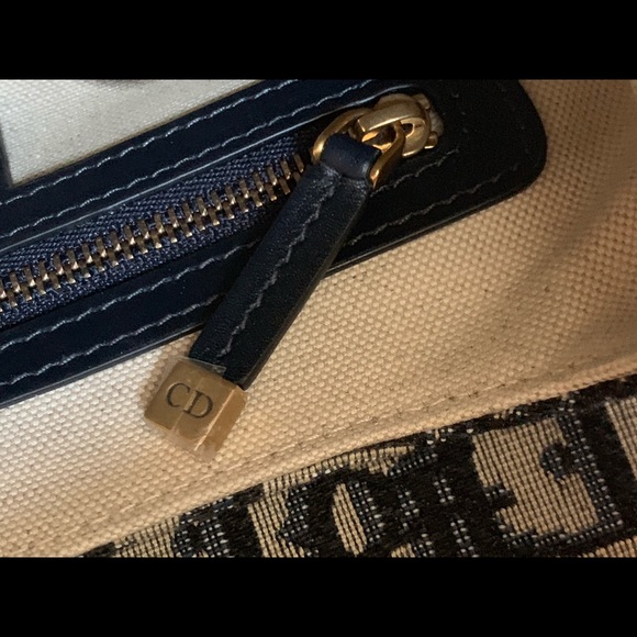 SOLD❤️Authentic💯 Dior Saddle Bag in blue medium - Picture 6 of 8